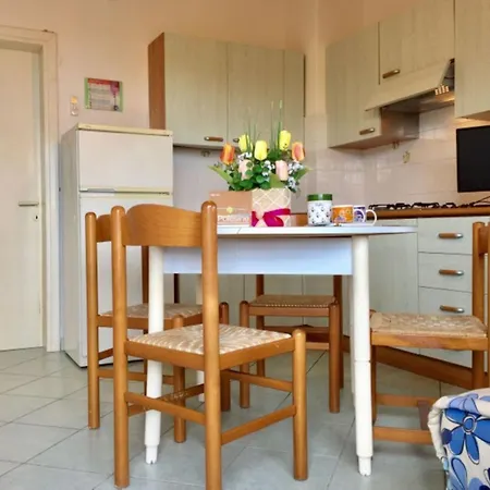 Seaside Flat In