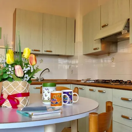 Apartment Seaside Flat In - Beahost *